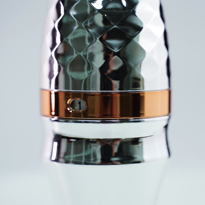 Filtro de chuveiro de carbono portátil hidráulico de 16 L/min para baixa pressão de água