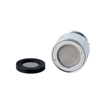 Utilização da cozinha do gerador de torneira de nano-bolhas