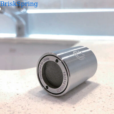 1440° Rotation Multi-Joint Micro Nano Bubble Faucet Aerator com 1,09 × 108 ± 1,65 × 107 partículas/ml Concentração de bolhas e H59-1 Brass + SUS304 Construção de aço inoxidável